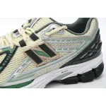 NEW BALANCE White Green