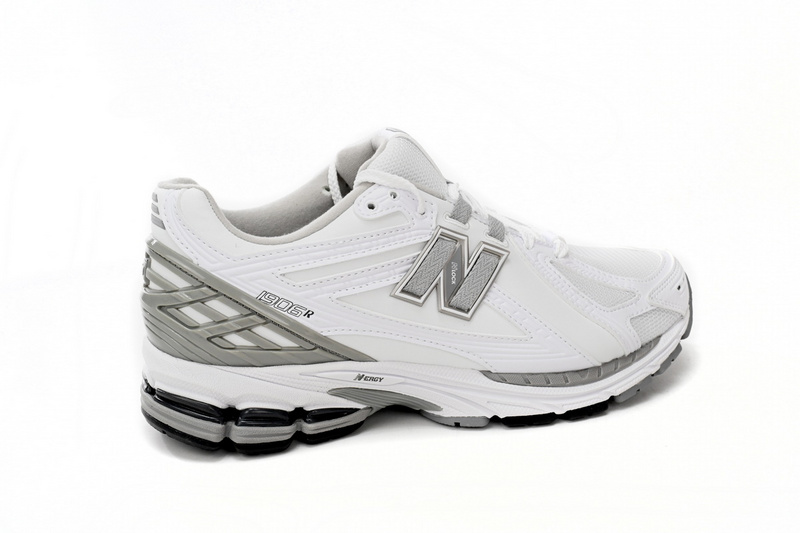 NEW BALANCE White Pale