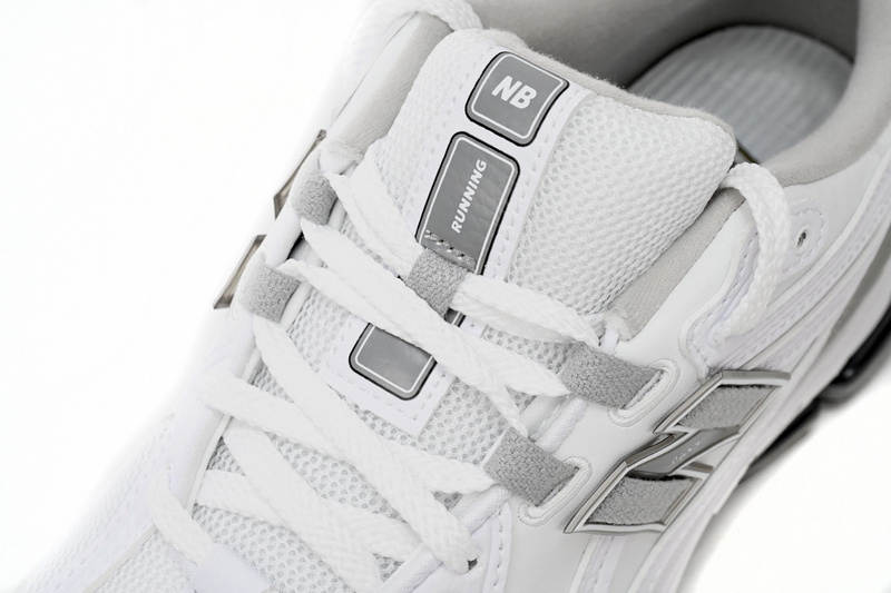 NEW BALANCE White Pale