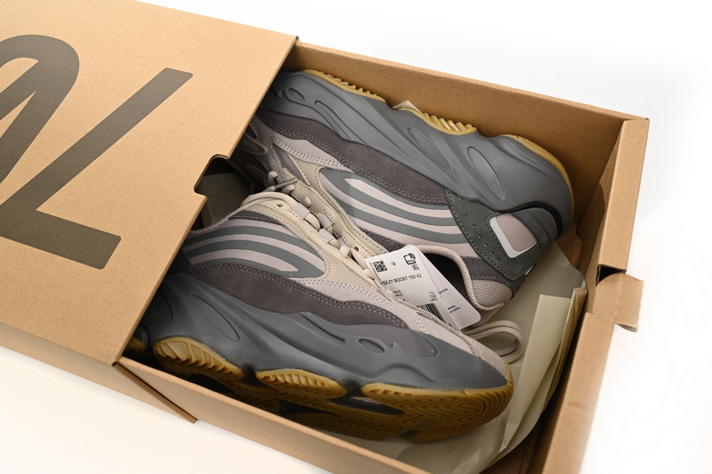 OG 700 Adidas Yeezy Boost 700 V2 “Tephra”