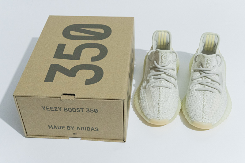 OG  Adidas Yeezy Boost 350 V2 Light UV Sensitive
