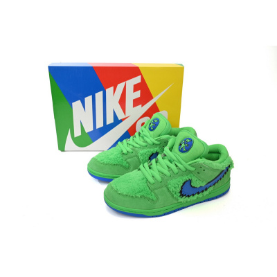 OG Grateful Dead x Nike SB Dunk Low “Green Bear” 02