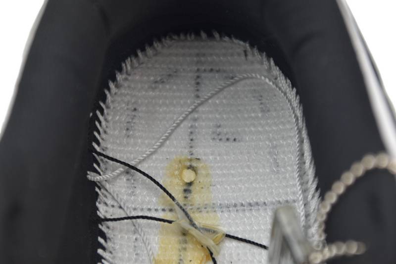 OG Supreme x Nike SB Dunk Low “Black Stars”