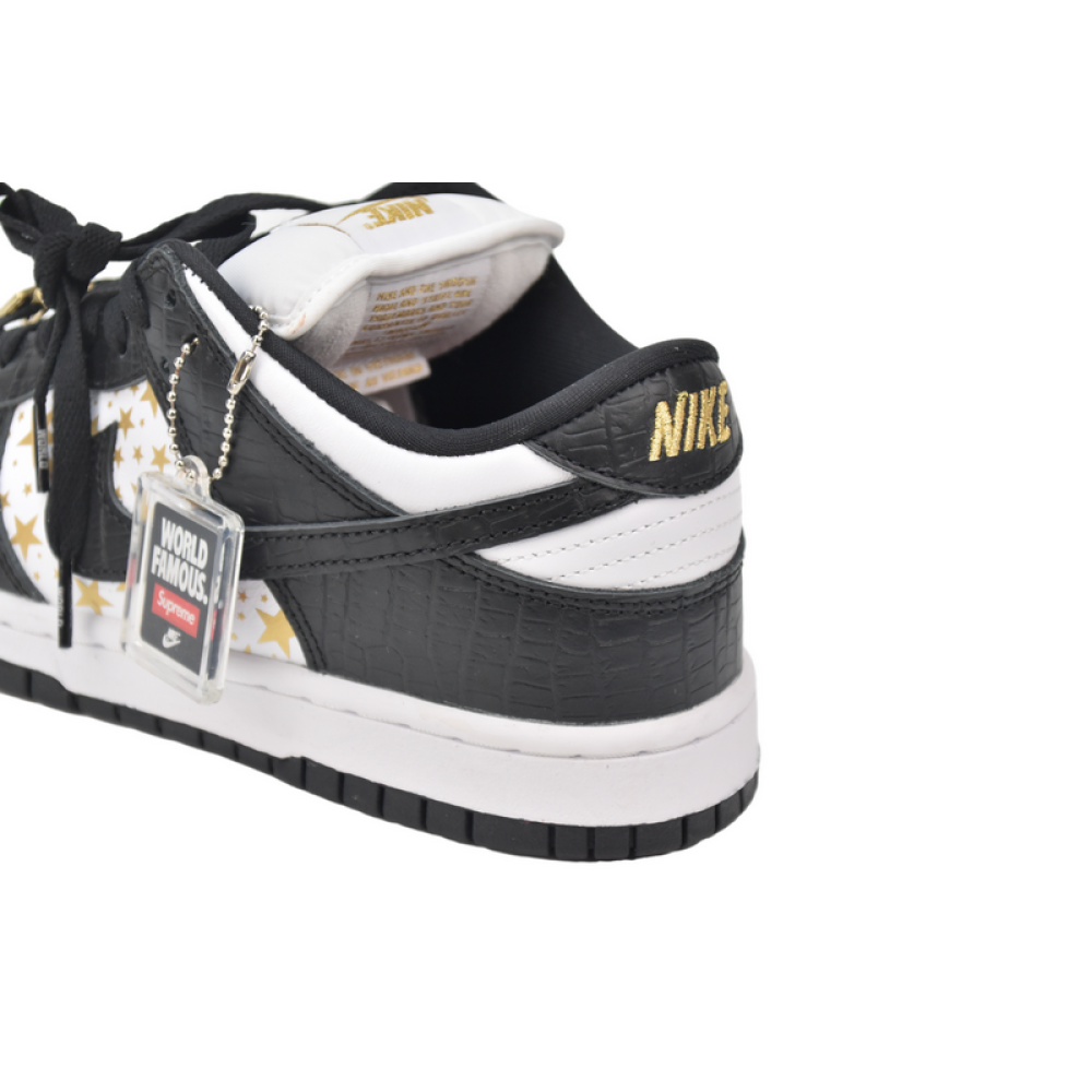 OG Supreme x Nike SB Dunk Low “Black Stars”