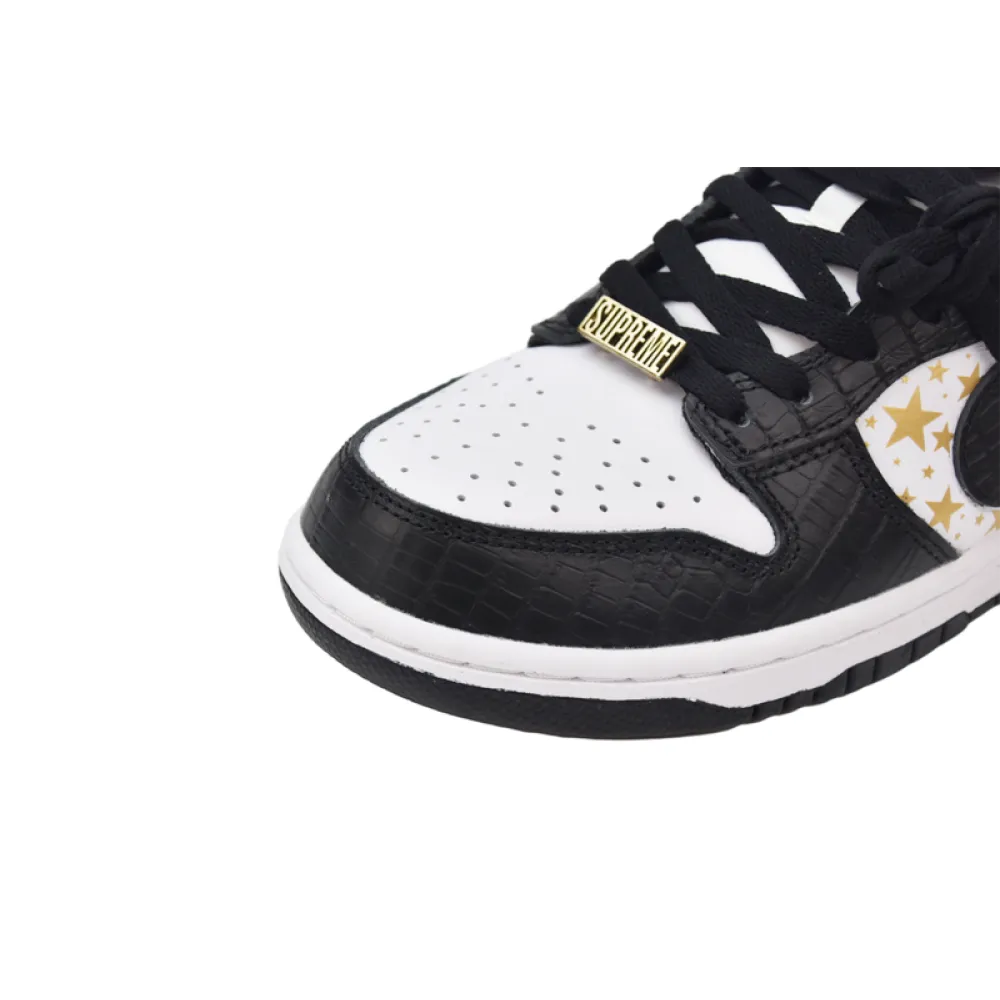 OG Supreme x Nike SB Dunk Low “Black Stars”