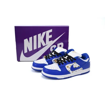 OG Supreme x Nike SB Dunk Low “Hyper Royal” 02