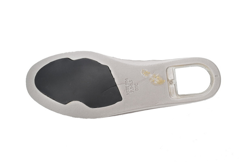 OG Supreme x Nike SB Dunk Low “Hyper Royal”