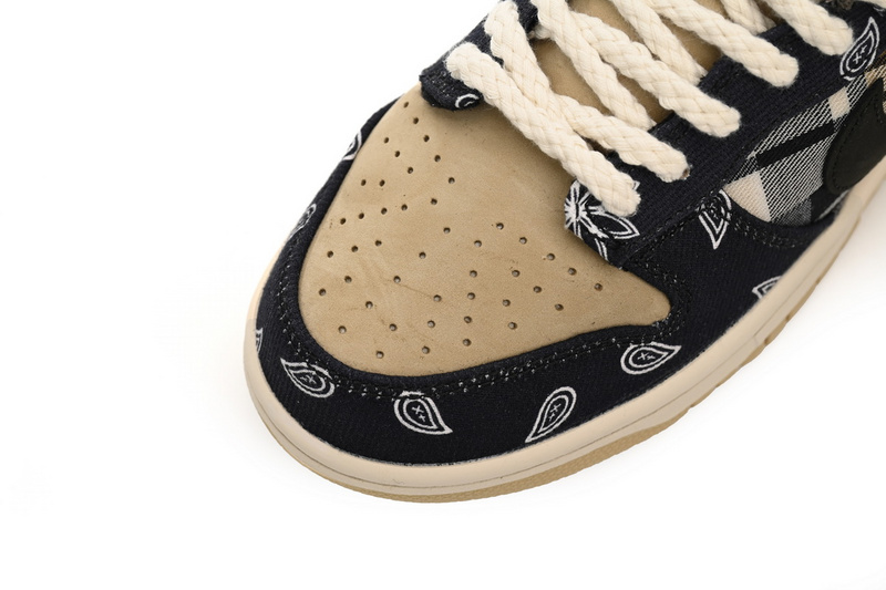 OG Travis Scott x Nike SB Dunk Low Paisley