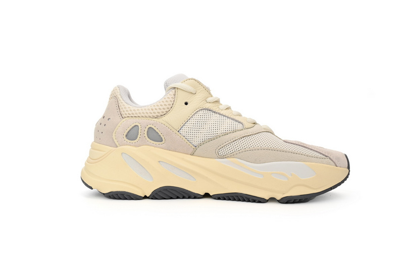 OG Yeezy Boost 700“Analog”
