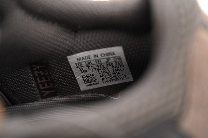 OG Yeezy Boost 700“Mauve”