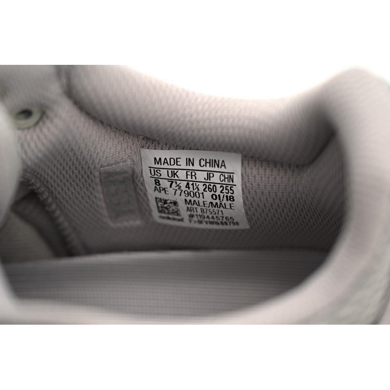 OG Yeezy Boost 700 OG“Wave Runner”