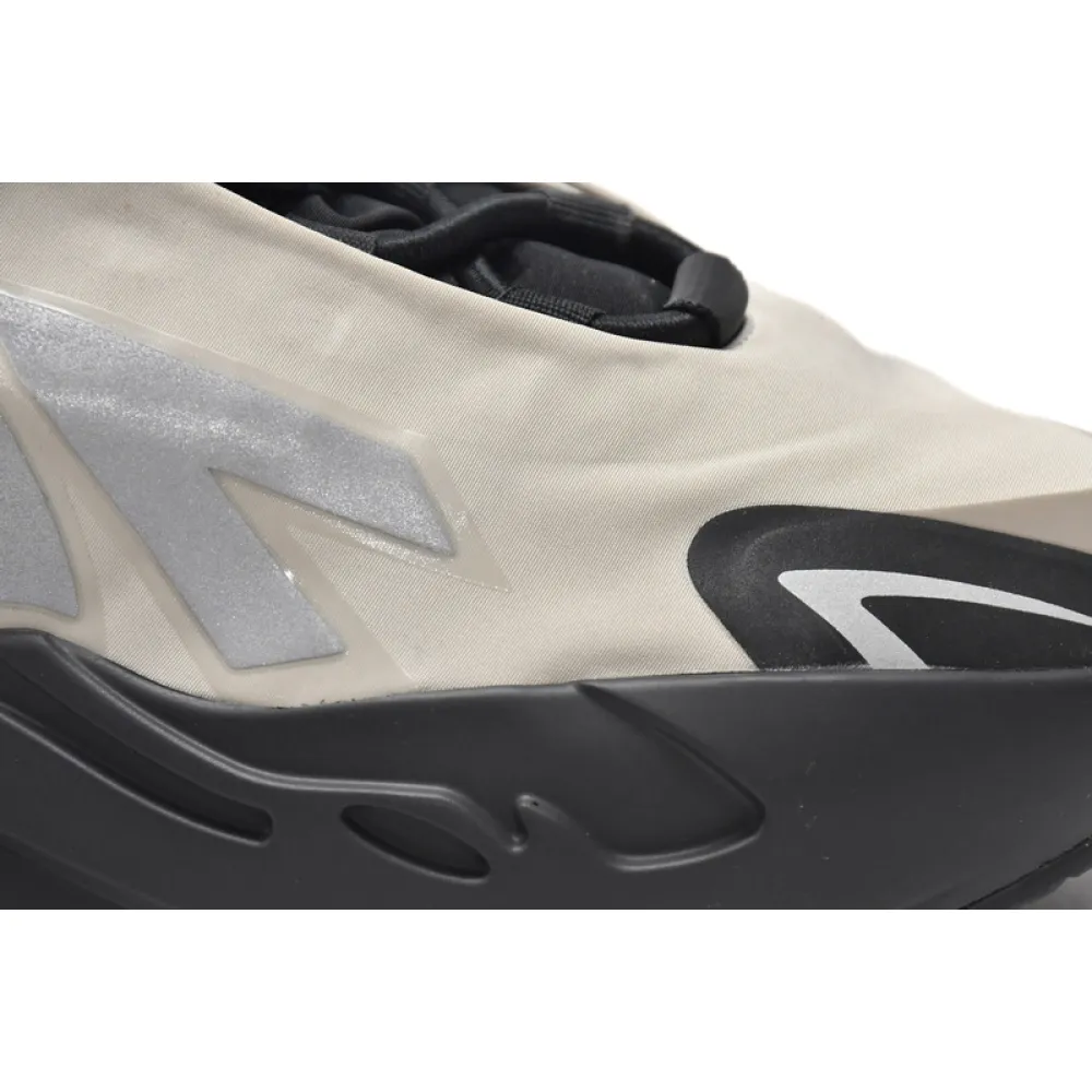 S2 Adidas Yeezy Boost 700 MNVN Black Beige