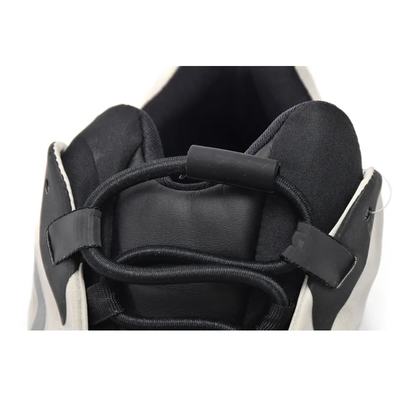 S2 Adidas Yeezy Boost 700 MNVN Black Beige