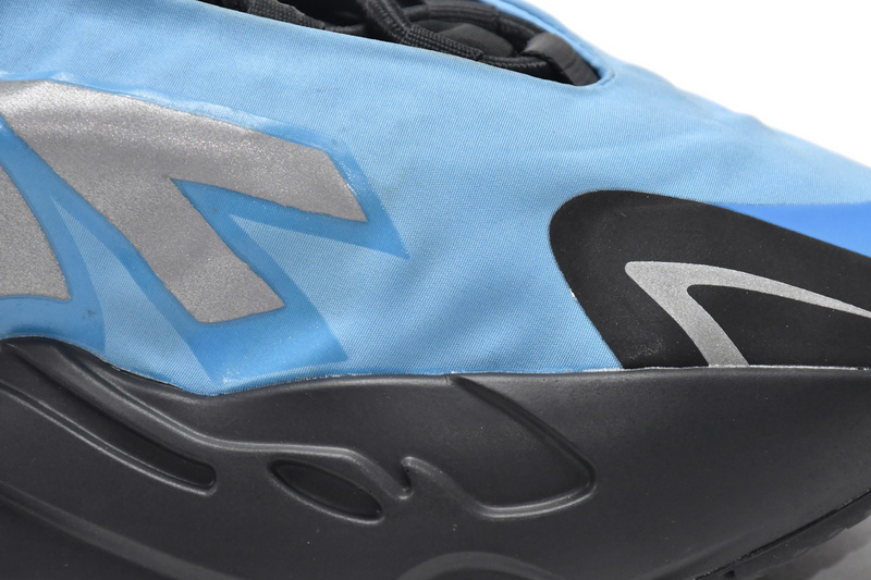 S2 Adidas Yeezy Boost 700 MNVN Bright Cyan