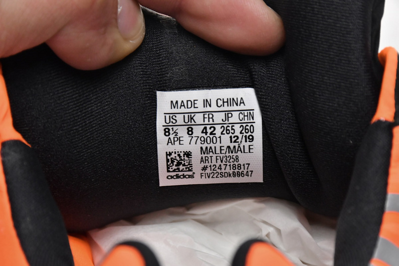 S2 Adidas Yeezy Boost 700 MNVN Orange