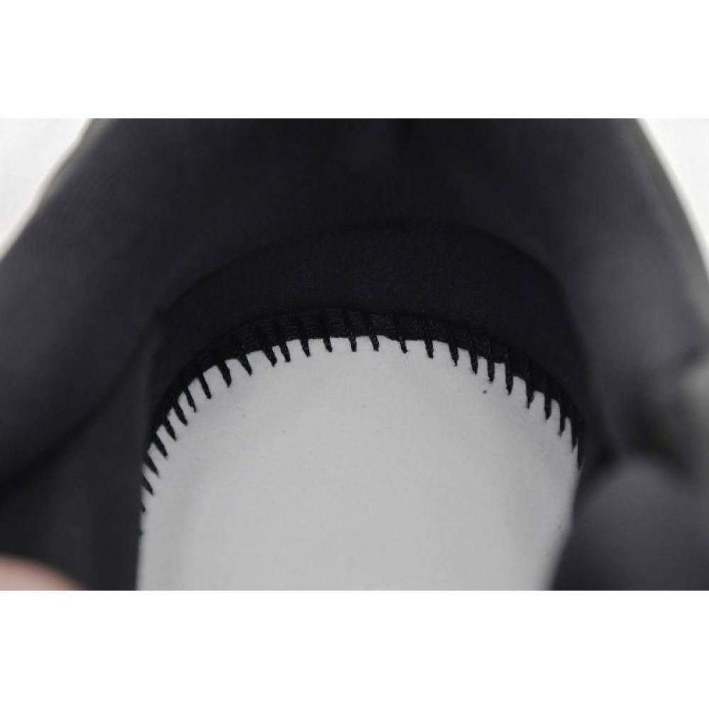 S2 Adidas Yeezy Boost 700 MNVN Triple Black