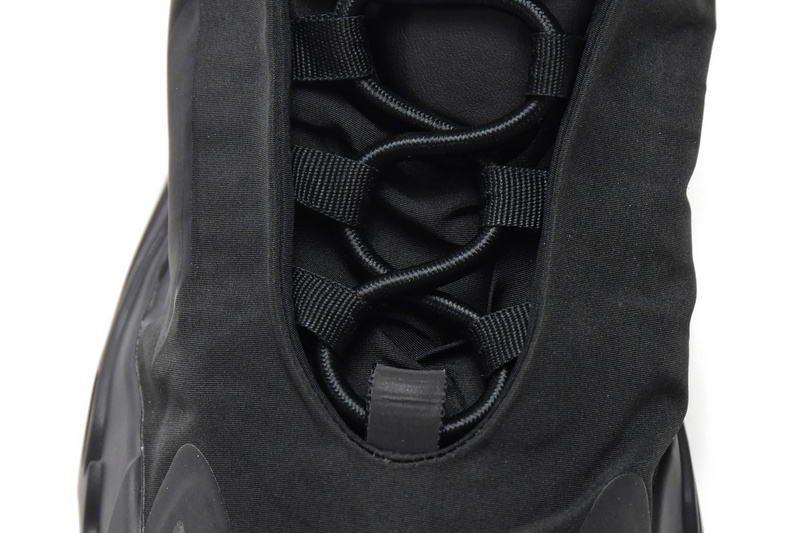 S2 Adidas Yeezy Boost 700 MNVN Triple Black