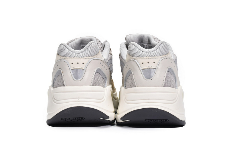 S2 Adidas Yeezy Boost 700 V2 Cream