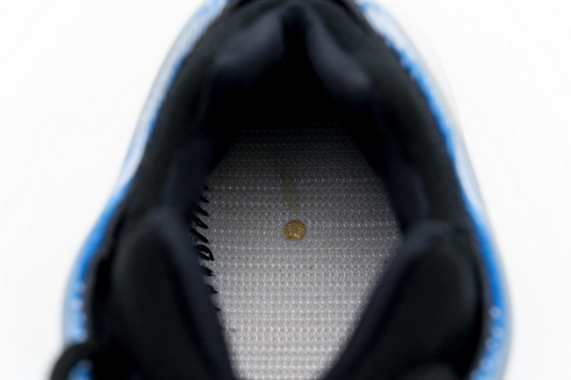 S2 Adidas Yeezy Boost 700 V3 Azareth Basf Boost