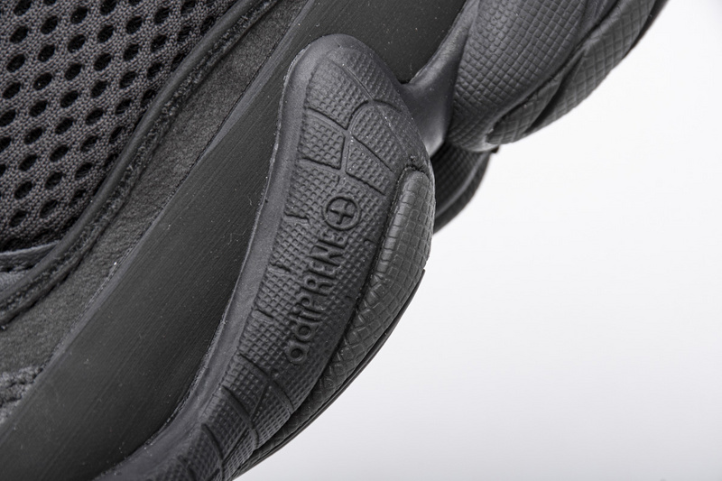 S2 Yeezy 500 “Utility Black”