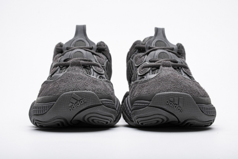 S2 Yeezy 500 “Utility Black”