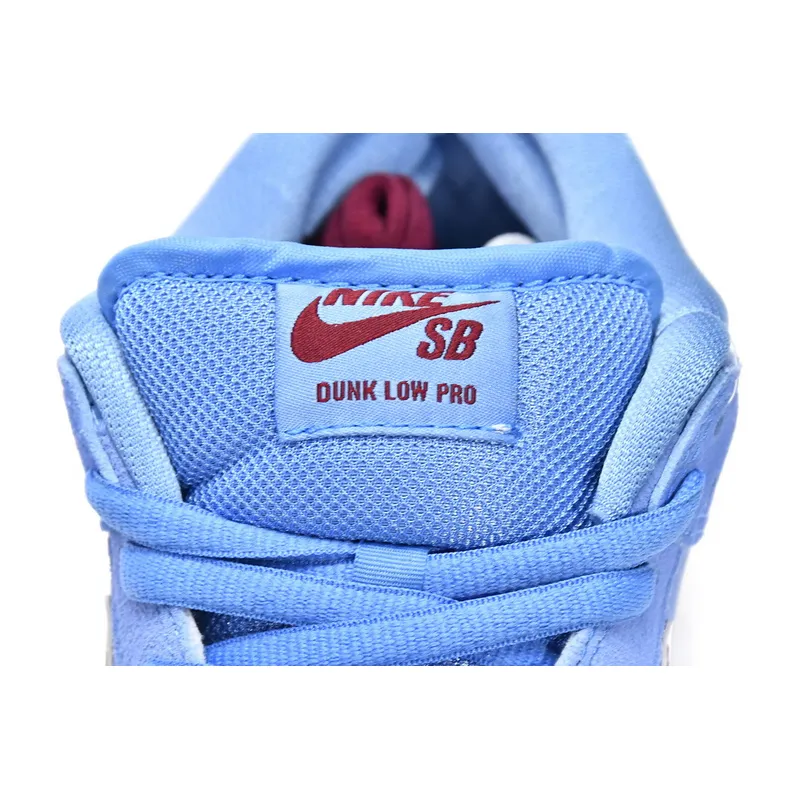 SX Nike SB Dunk Low Philadelphia Phillies