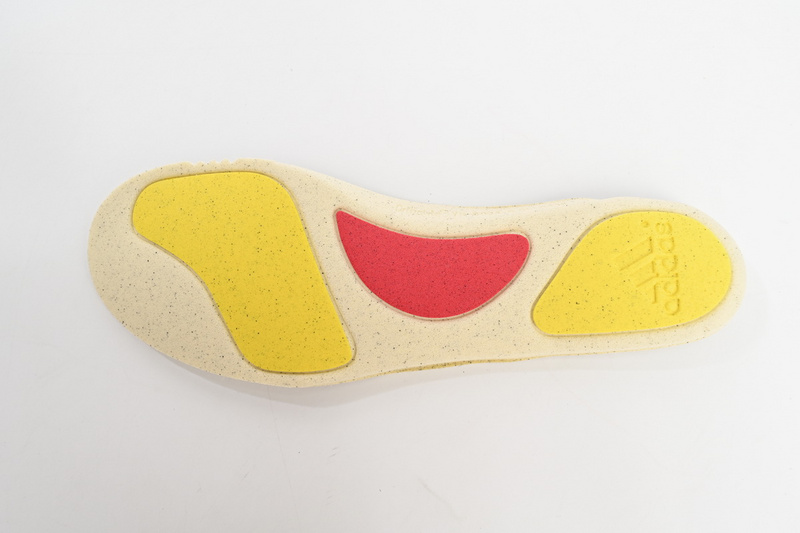 S2 Yeezy 500 “Beige Brown”