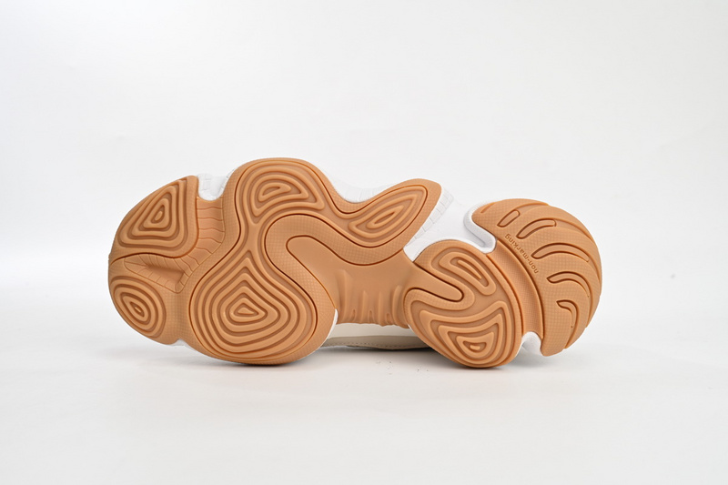 S2 Yeezy 500 “Beige Brown”