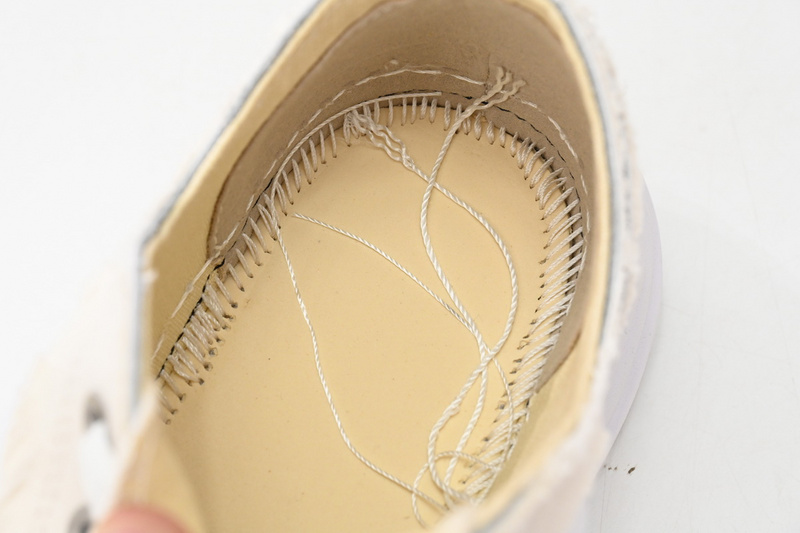  MIHARA YASUHIRO White And White And Black Stripes