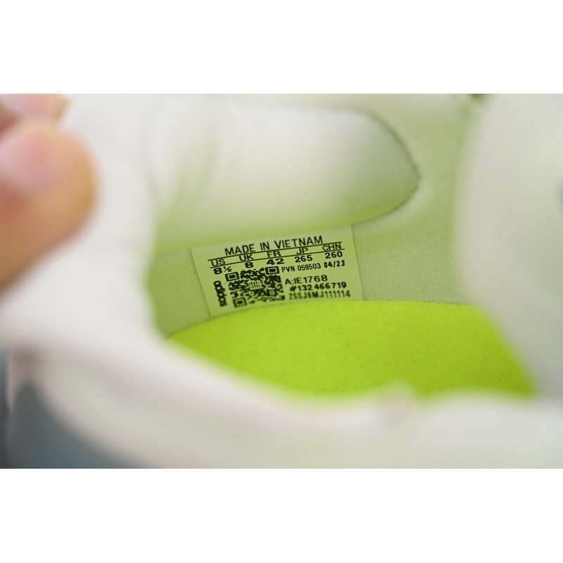 Adidas Ultra Boost 2023 LIGHT Black And White