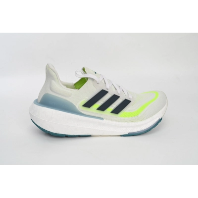 Adidas Ultra Boost 2023 LIGHT Black And White 02