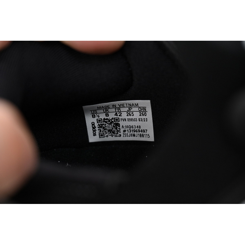 Adidas Ultra Boost 2023 LIGHT Black And White