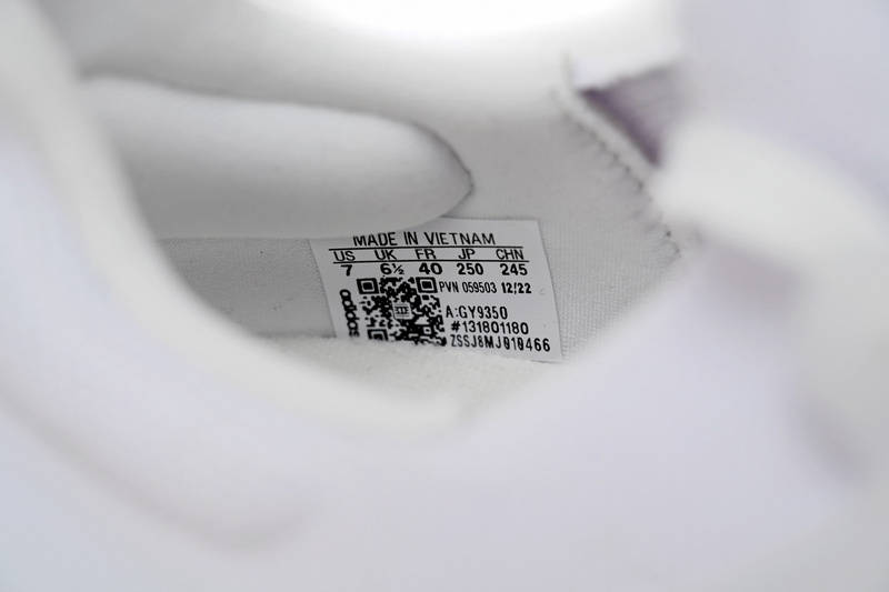 Adidas Ultra Boost 2023 LIGHT Black And White