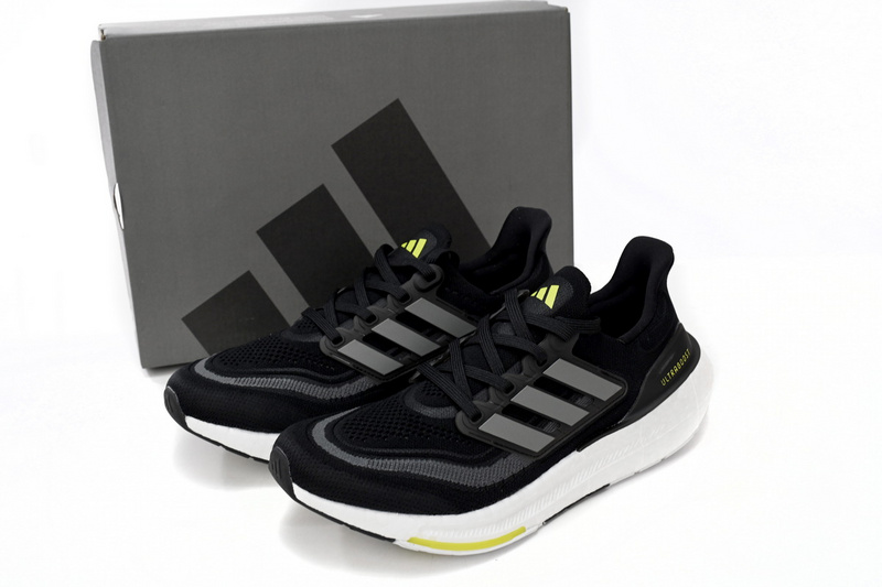Adidas Ultra Boost 2023 LIGHT Black And White