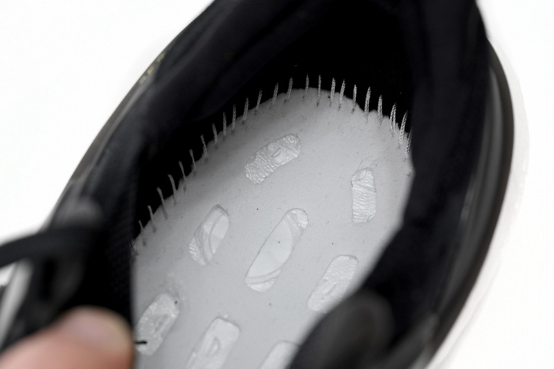 Adidas Ultra Boost 2023 LIGHT Black And White