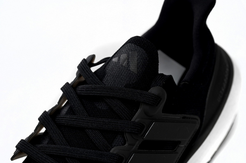 Adidas Ultra Boost 2023 LIGHT Black And White 