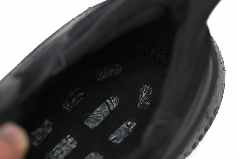 Adidas Ultra Boost 2023 LIGHT Black And White