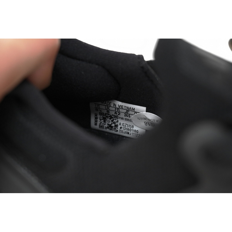 Adidas Ultra Boost 2023 LIGHT Black And White