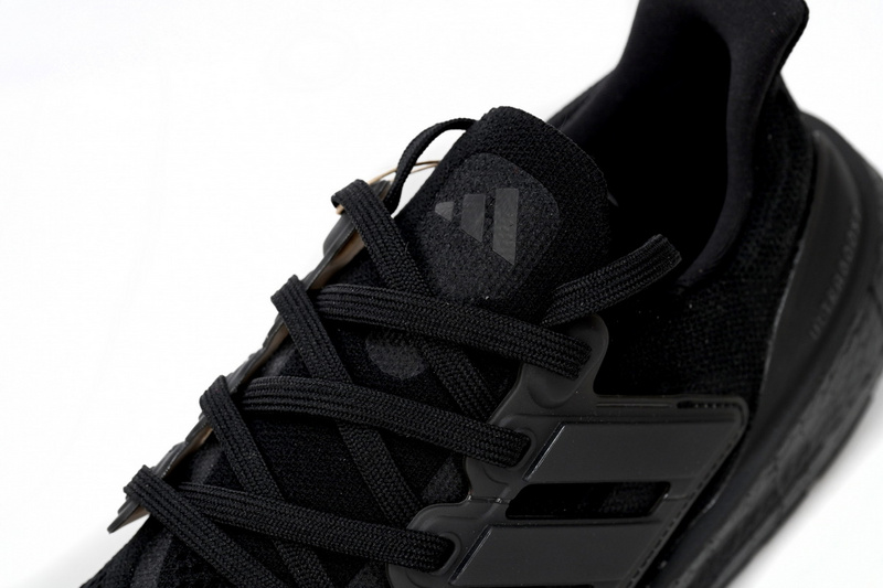 Adidas Ultra Boost 2023 LIGHT Black And White