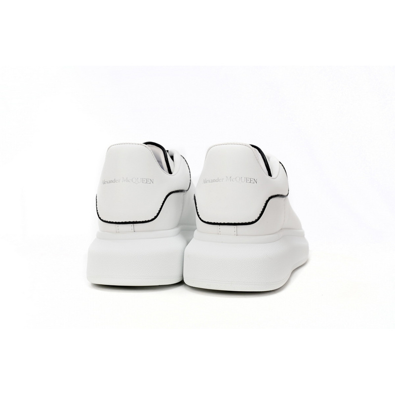 Alexander McQueen Sneaker Black Line
