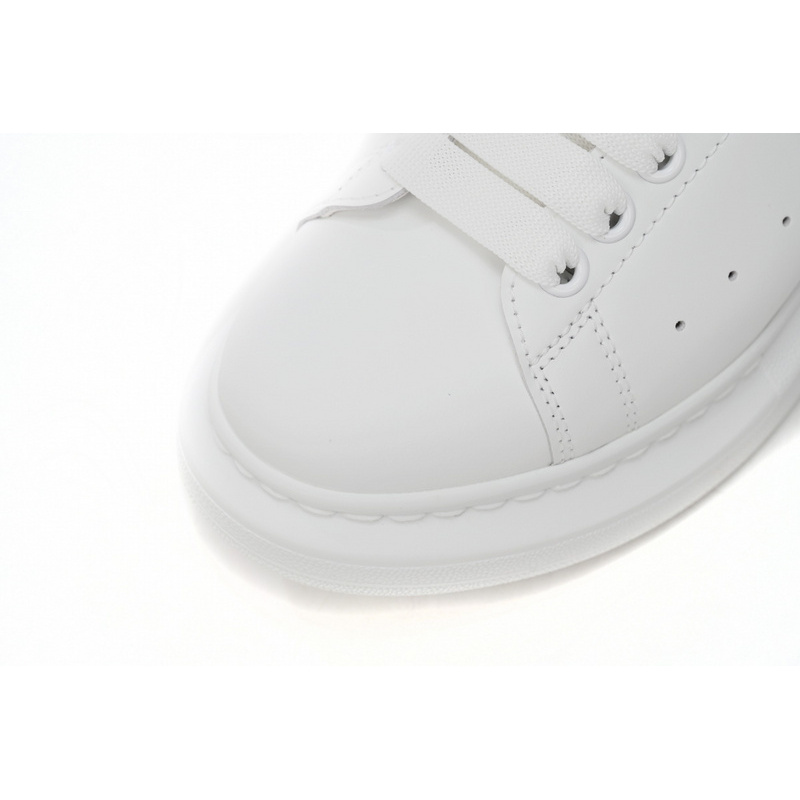 Alexander McQueen Sneaker Dlack Skin