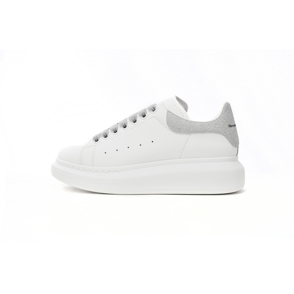 Alexander McQueen Sneaker Loose Drilling
