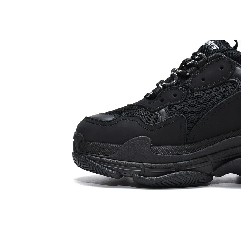 Balenciaga Triple S Black