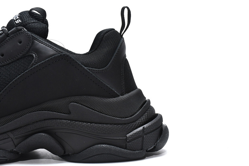 Balenciaga Triple S Black