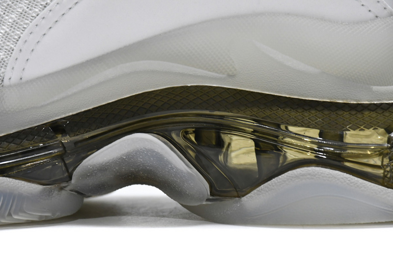 Balenciaga Triple S White Carbon Ash