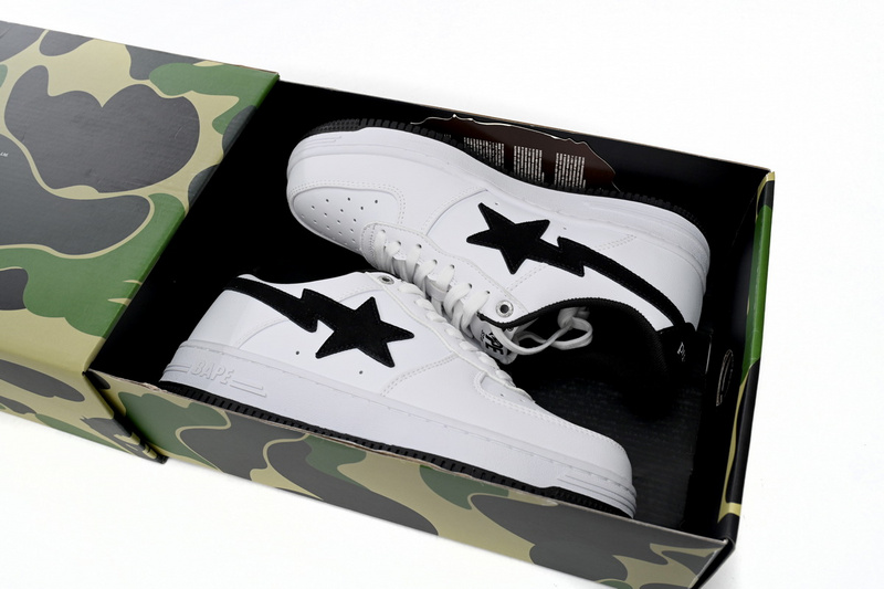 BP A Bathing Ape Bape Sta Low White And Black Tick