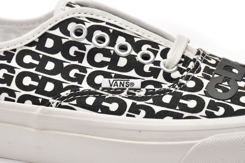 Comme Des Garcons x Vans Og Authentic Lx