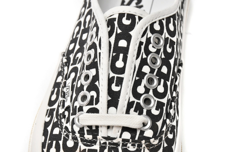 Comme Des Garcons x Vans Og Authentic Lx