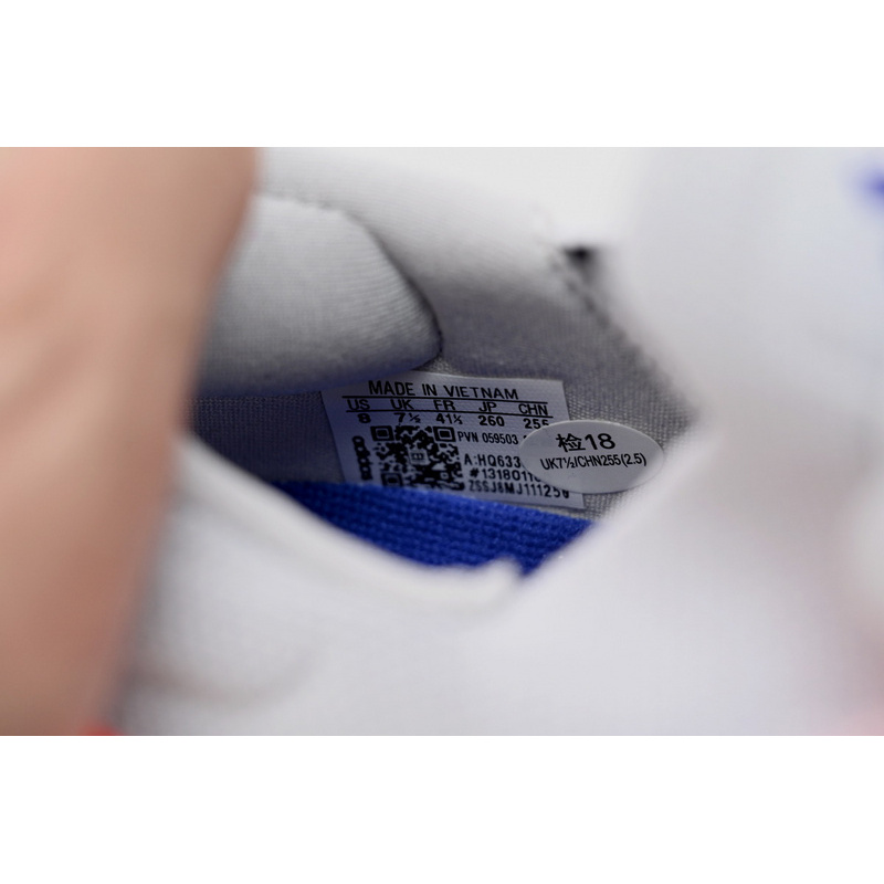 Adidas Ultra Boost 2023 LIGHT Black And White