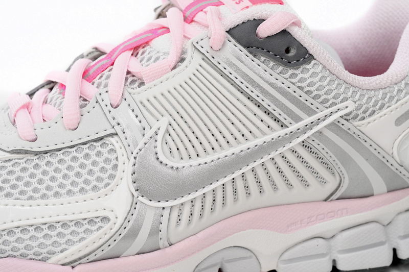 Nike Air Zoom Vomero 5 Pink
